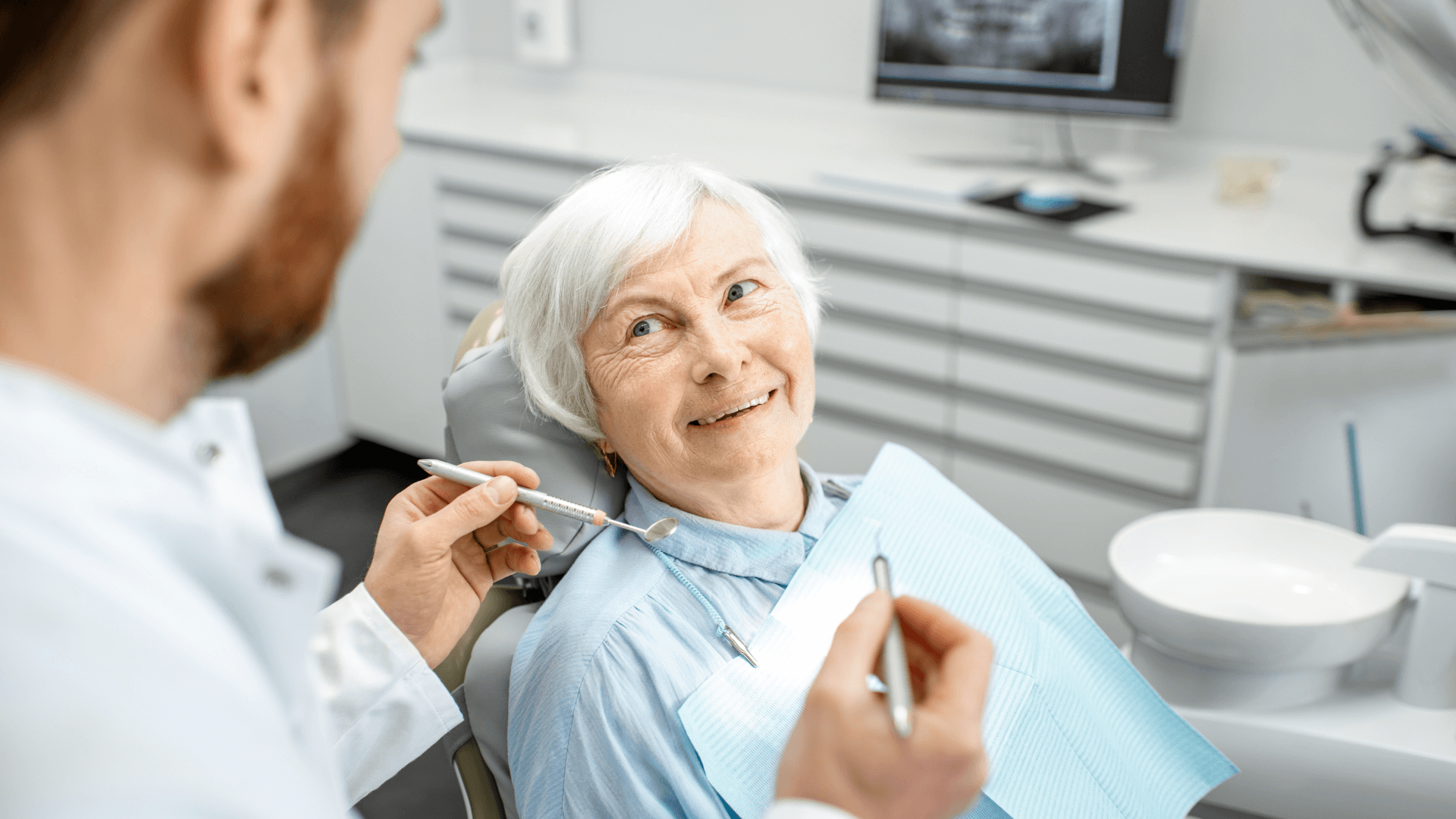 Implantes mayores 65 Adame y Espiga 02